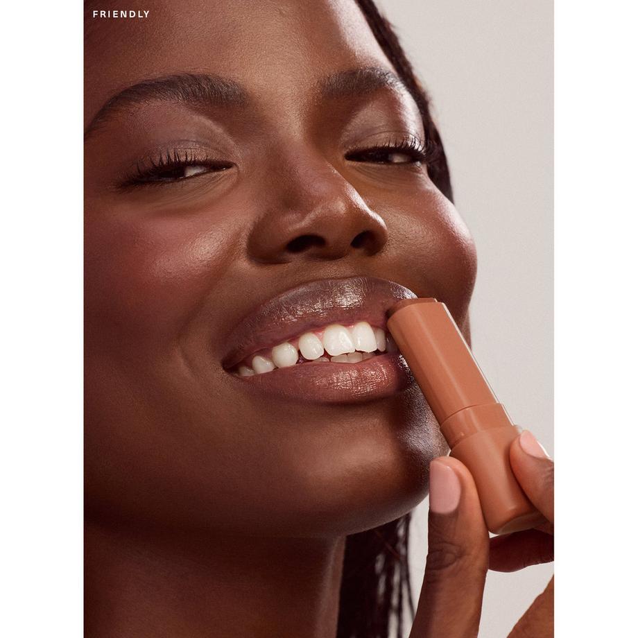 RARE BEAUTY  Find Comfort Lip Butter - Baume à lèvres teinté 