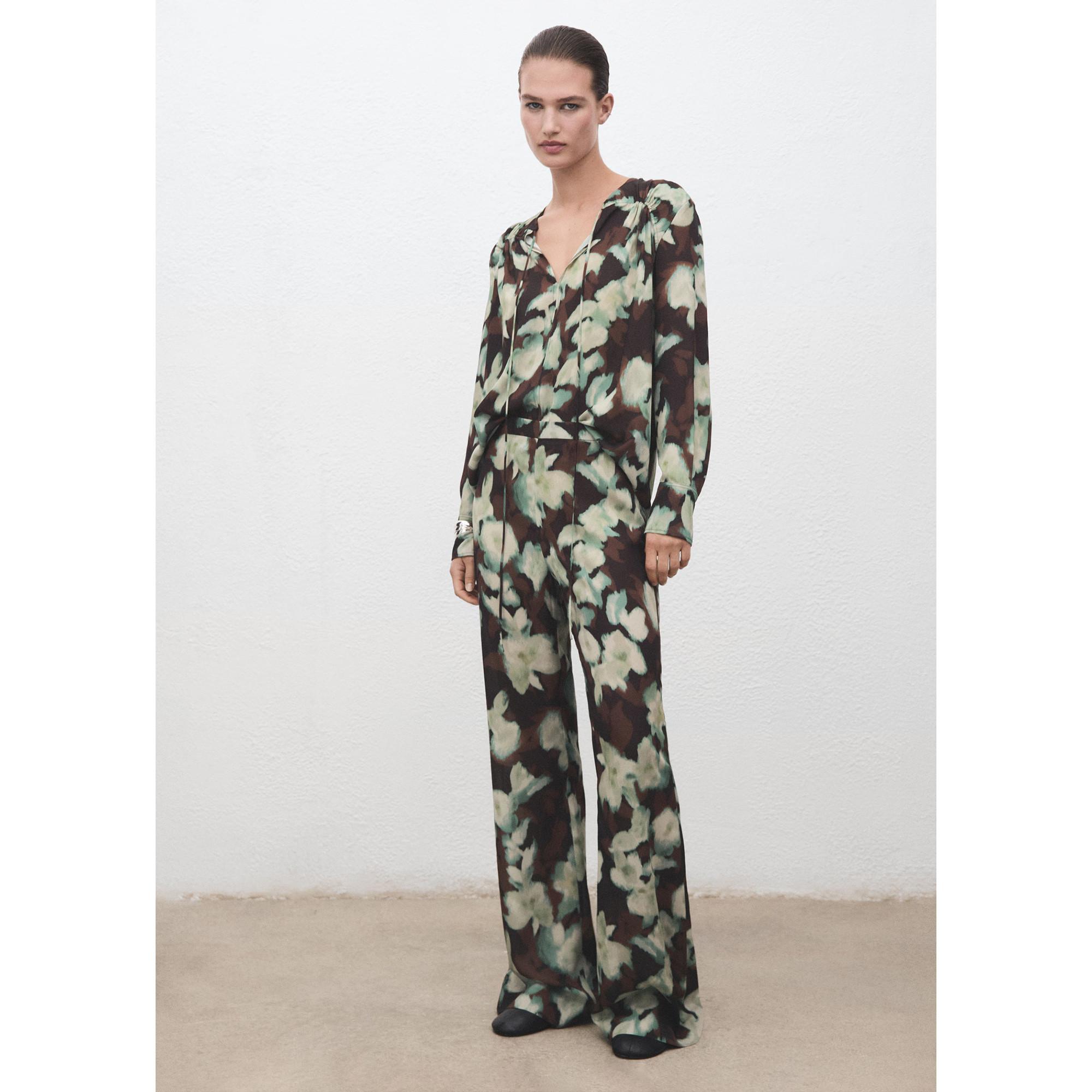 MANGO Patrik Bluse mit Blumenmuster  