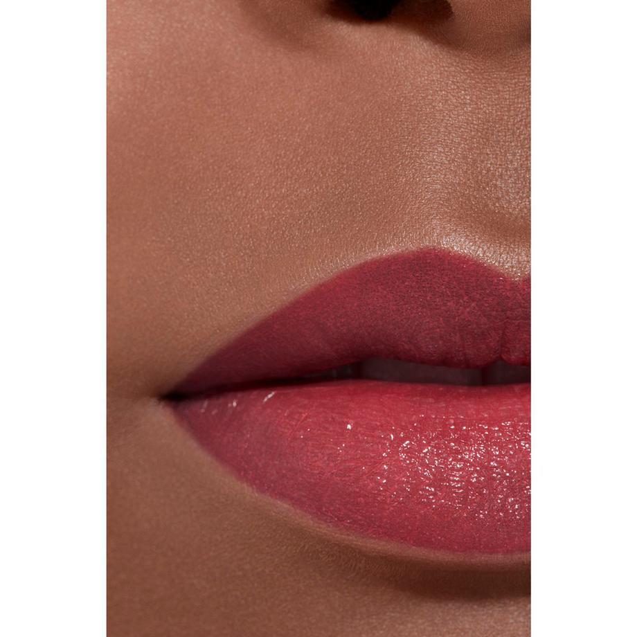 CHANEL ROUGE ALLURE L’EXTRAIT FARBINTENSIVER LIPPENSTIFT KONZENTRIERTE LEUCHTKRAFT UND PFLEGE. NACHFÜLLBAR 