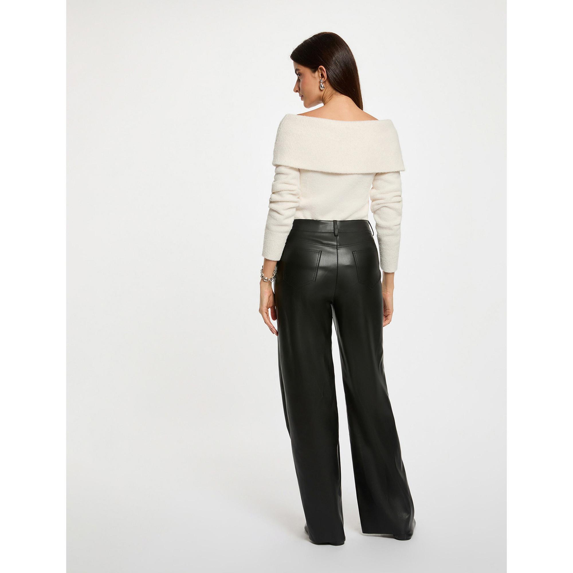 MORGAN Off Shoulder Pullover  