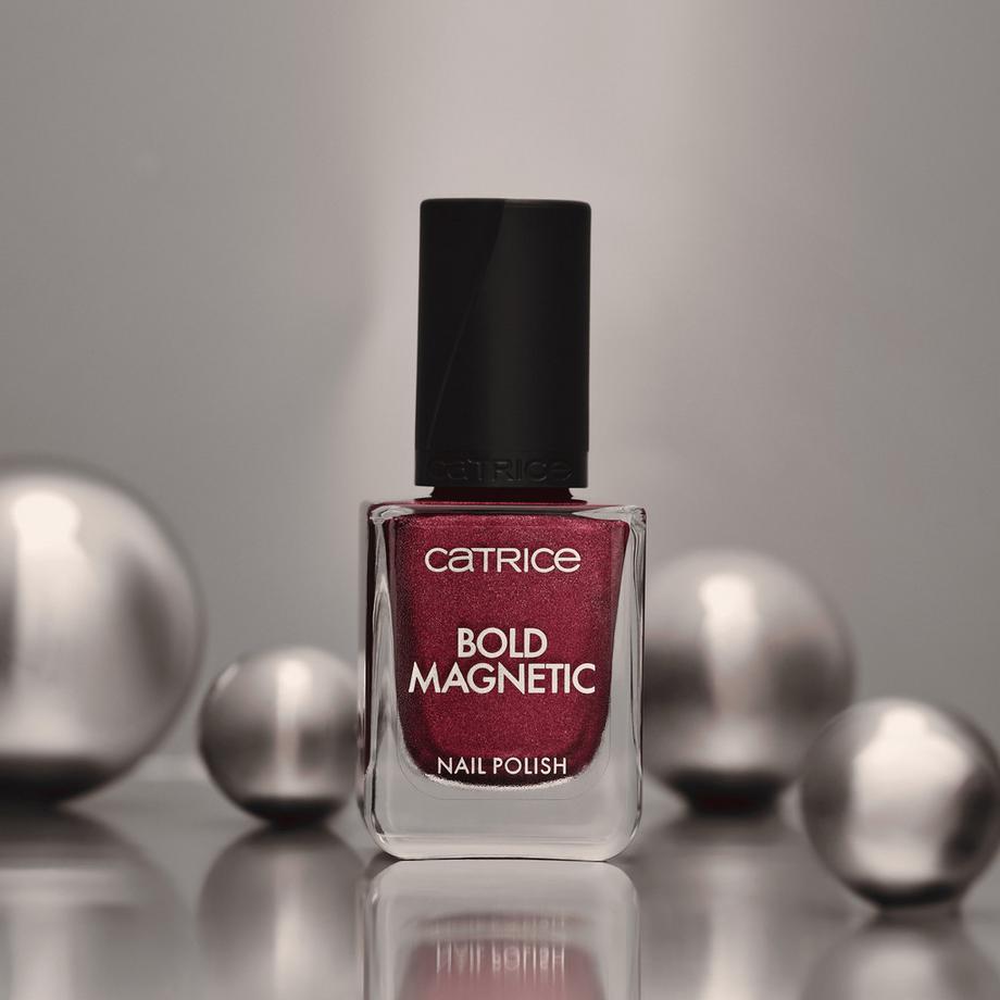CATRICE  Bold Magnetic Nail Polish 