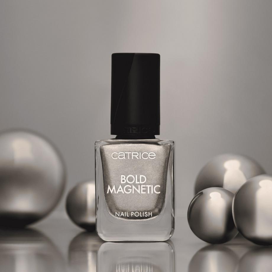 CATRICE  Bold Magnetic Nail Polish 