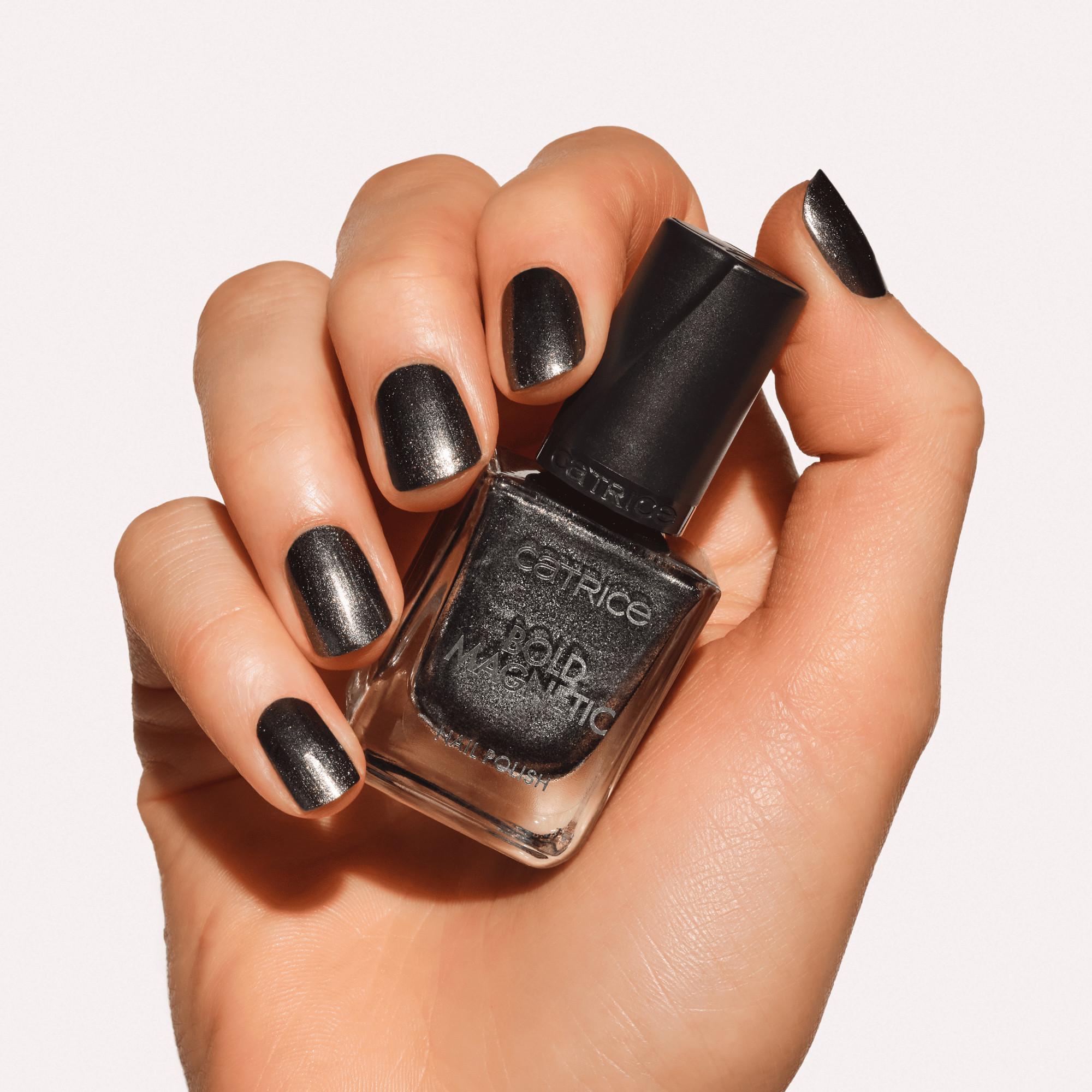 CATRICE  Bold Magnetic Nail Polish 