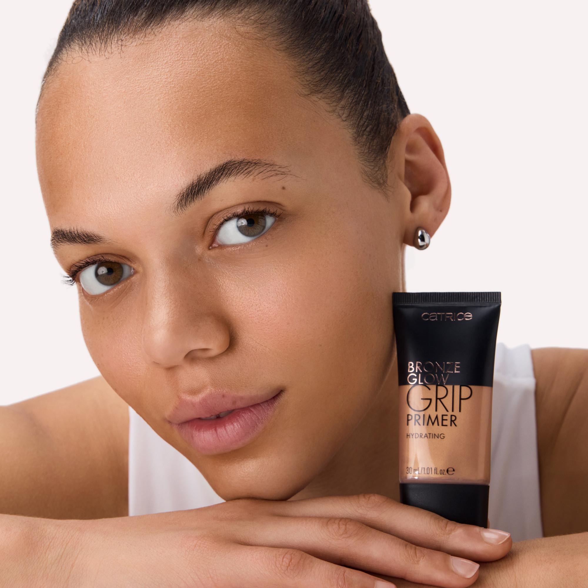 CATRICE  Bronze Glow Grip Primer 