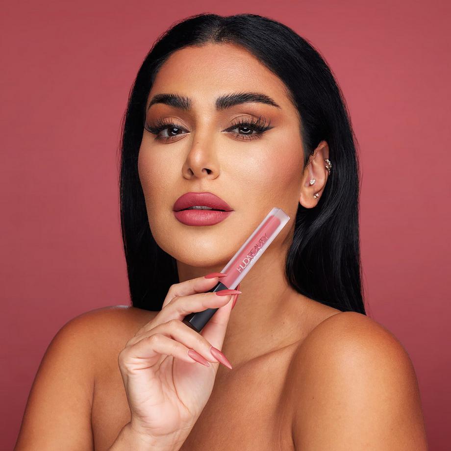 Huda Beauty  Liquid Matte - Rossetto opaco a lunga tenuta no-transfer 