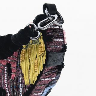 Desigual Sac Shopper Demi-Lune Orné  