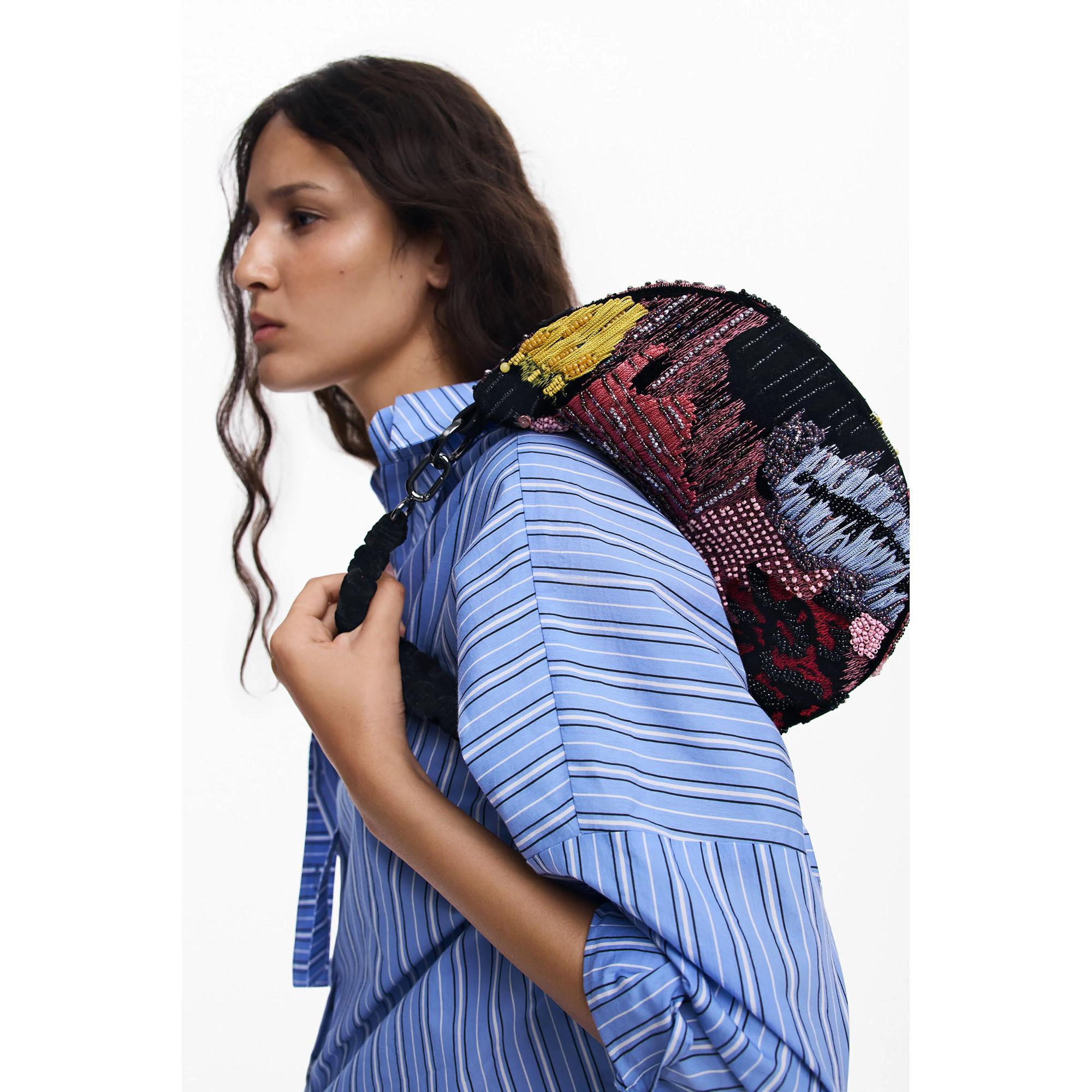 Desigual Sac Shopper Demi-Lune Orné  