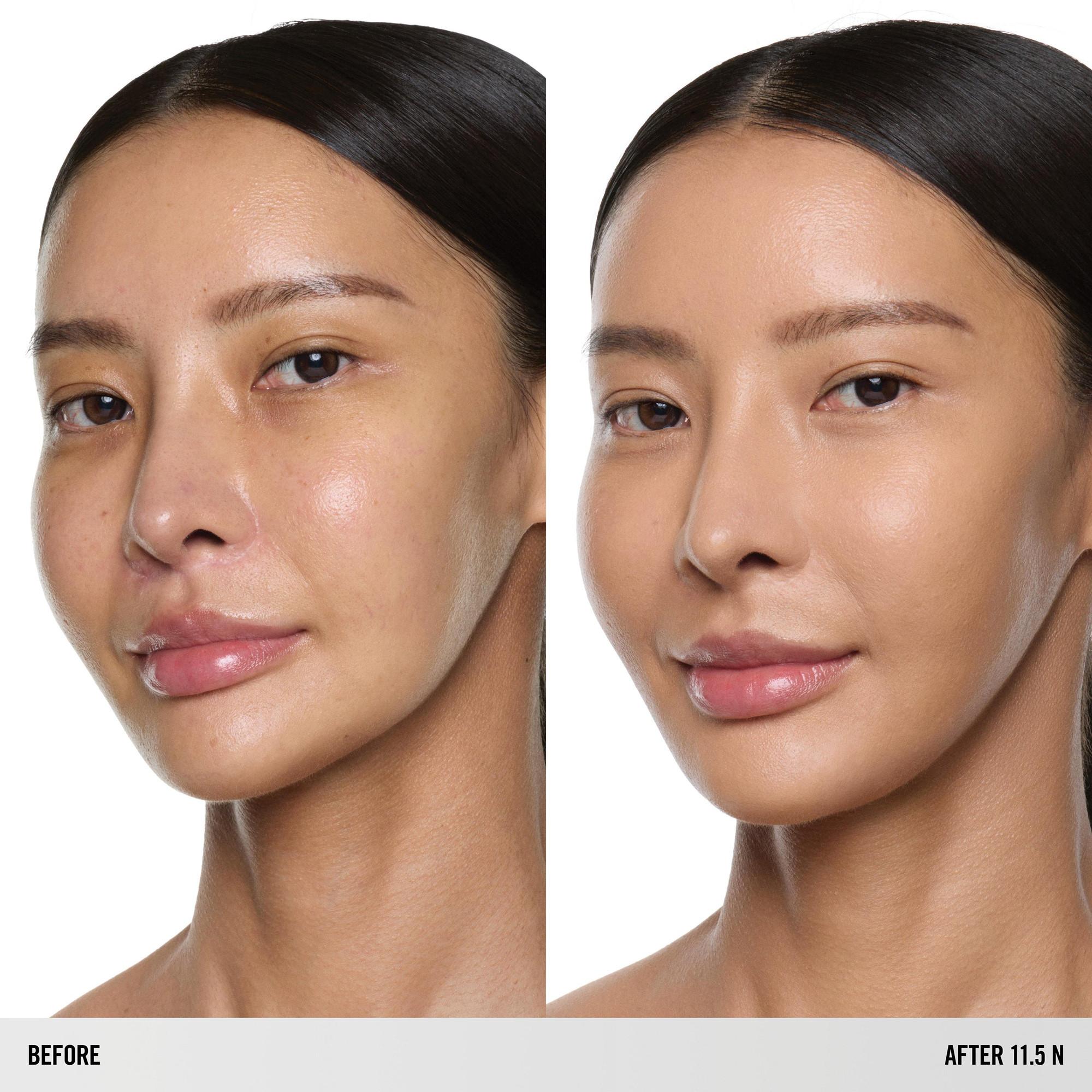 MAKEUP BY MARIO  SurrealSkin™ Natural Finish Foundation - Fond de teint naturel liquide 