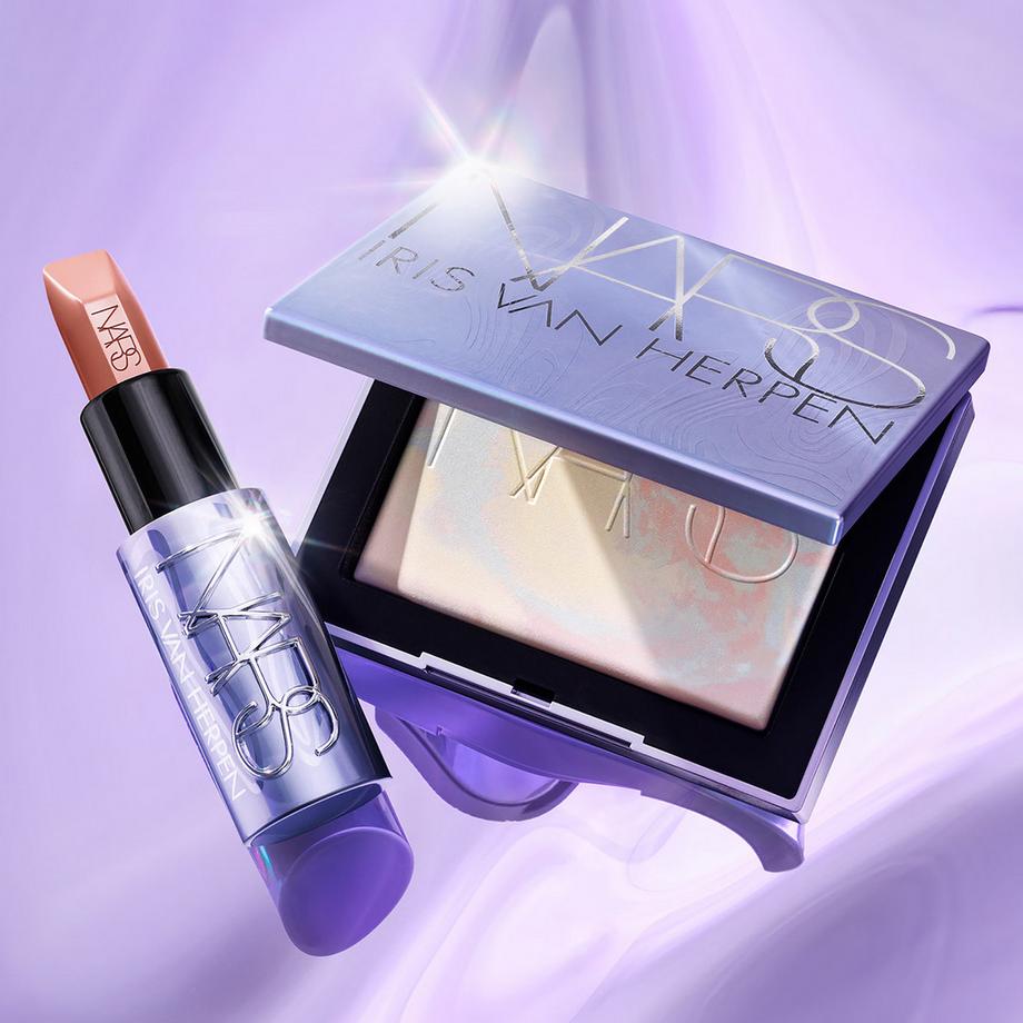 Nars  Light Reflecting™ Prismatic Powder - Poudre Prismatique Réfléchissant la Lumière 