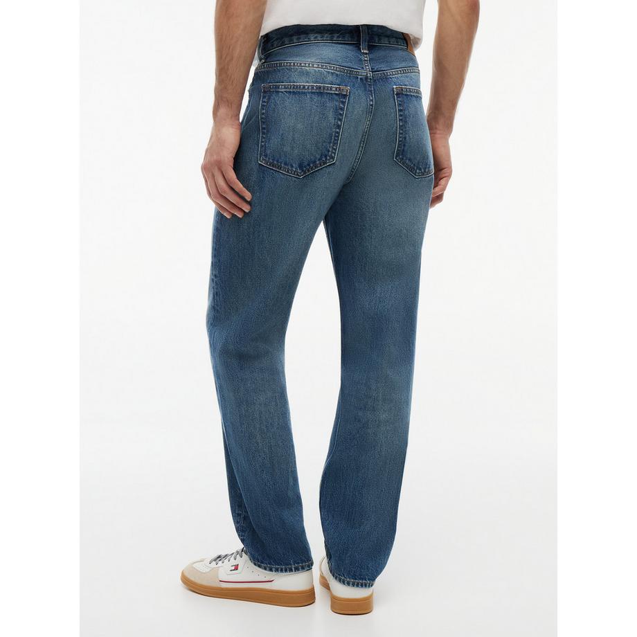 TOMMY JEANS Tapered Fit Jeans  