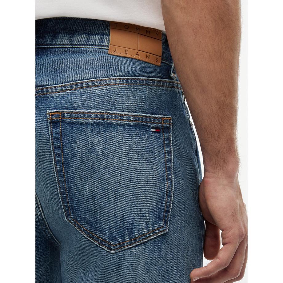 TOMMY JEANS Tapered Fit Jeans  