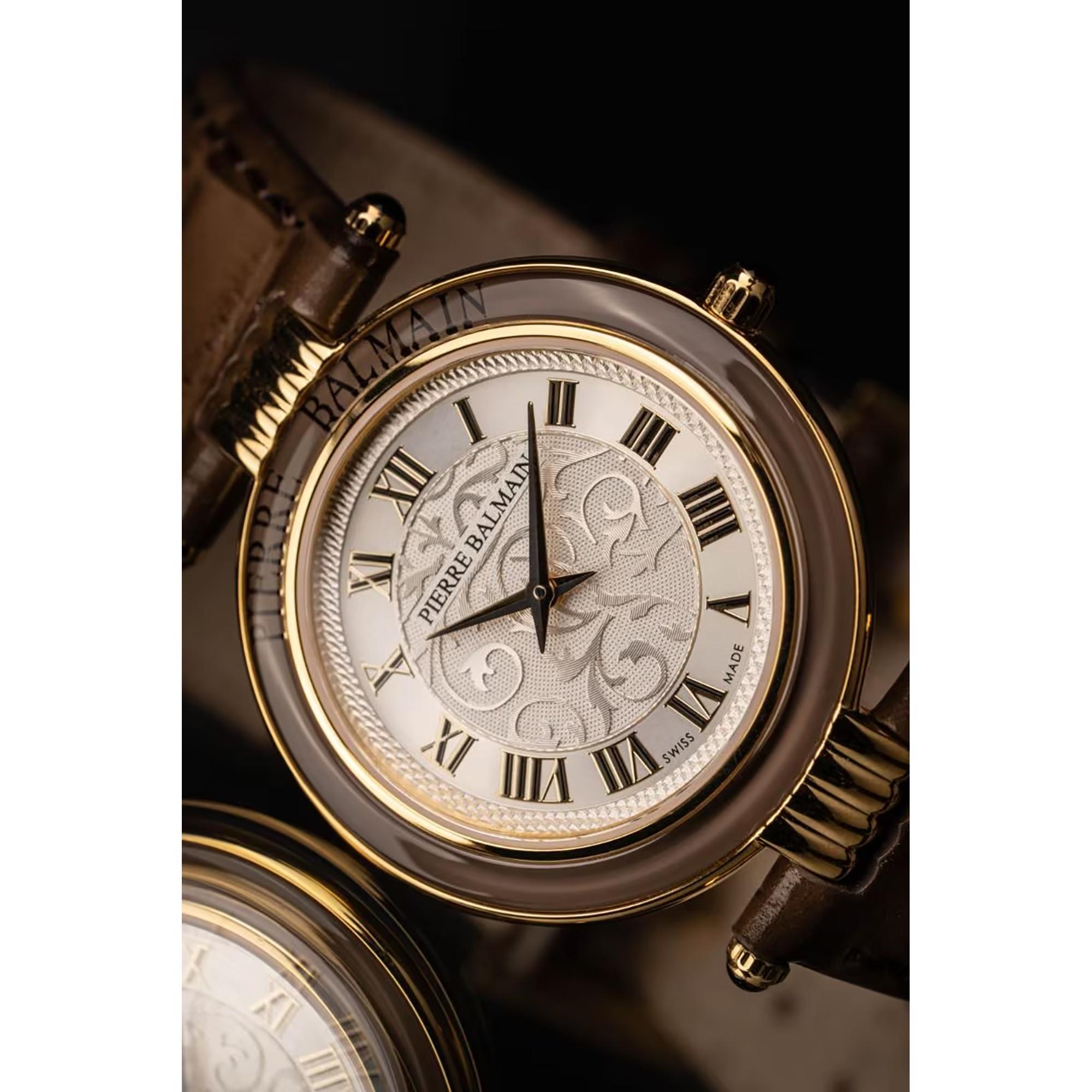 BALMAIN Haute Elegance "Vintage" Horloge analogique 
