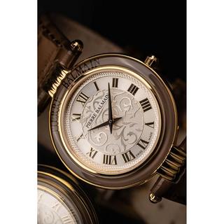 BALMAIN Haute Elegance "Vintage" Horloge analogique 