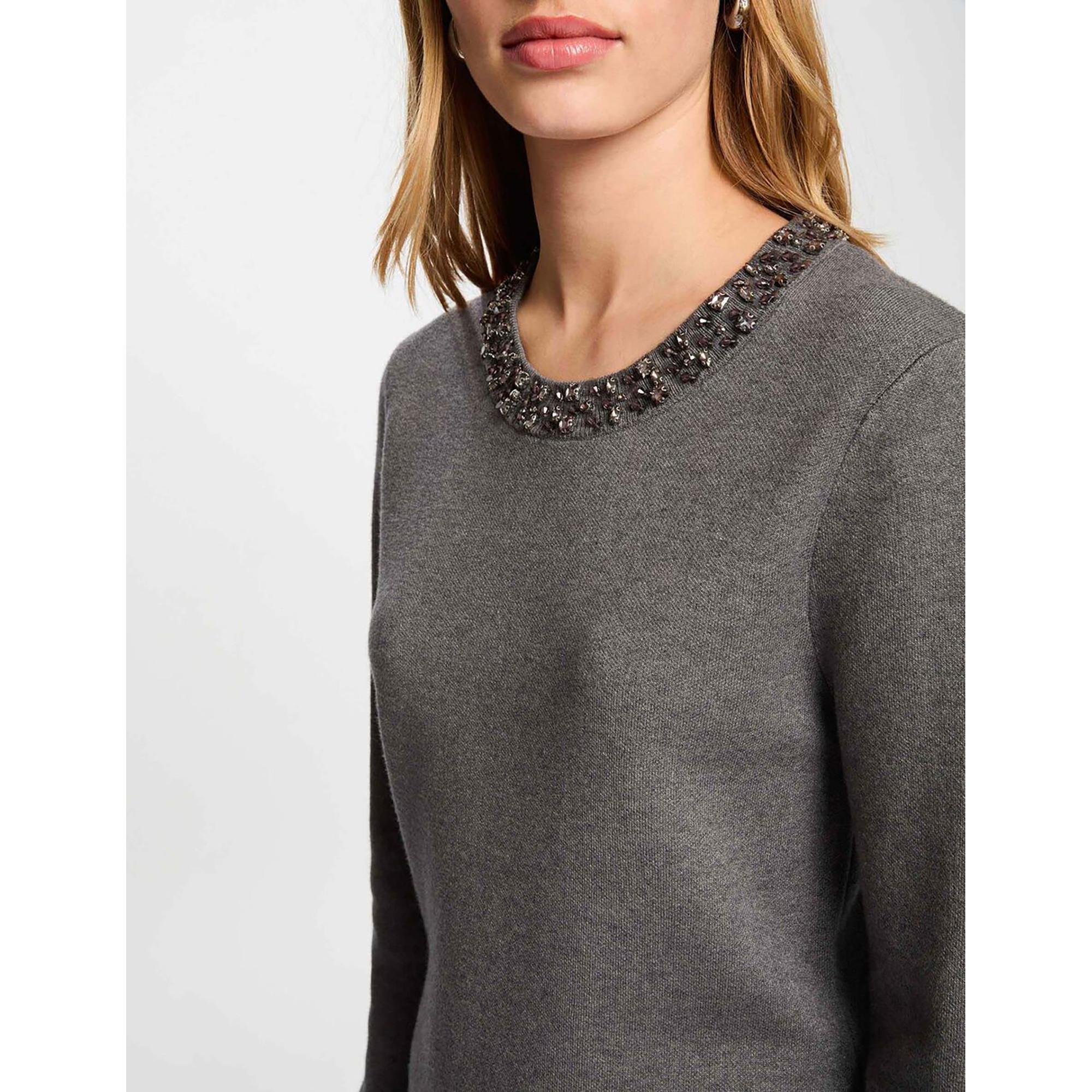 MORGAN Langarm Mini Strickkleid mit verziertem Ausschnitt  