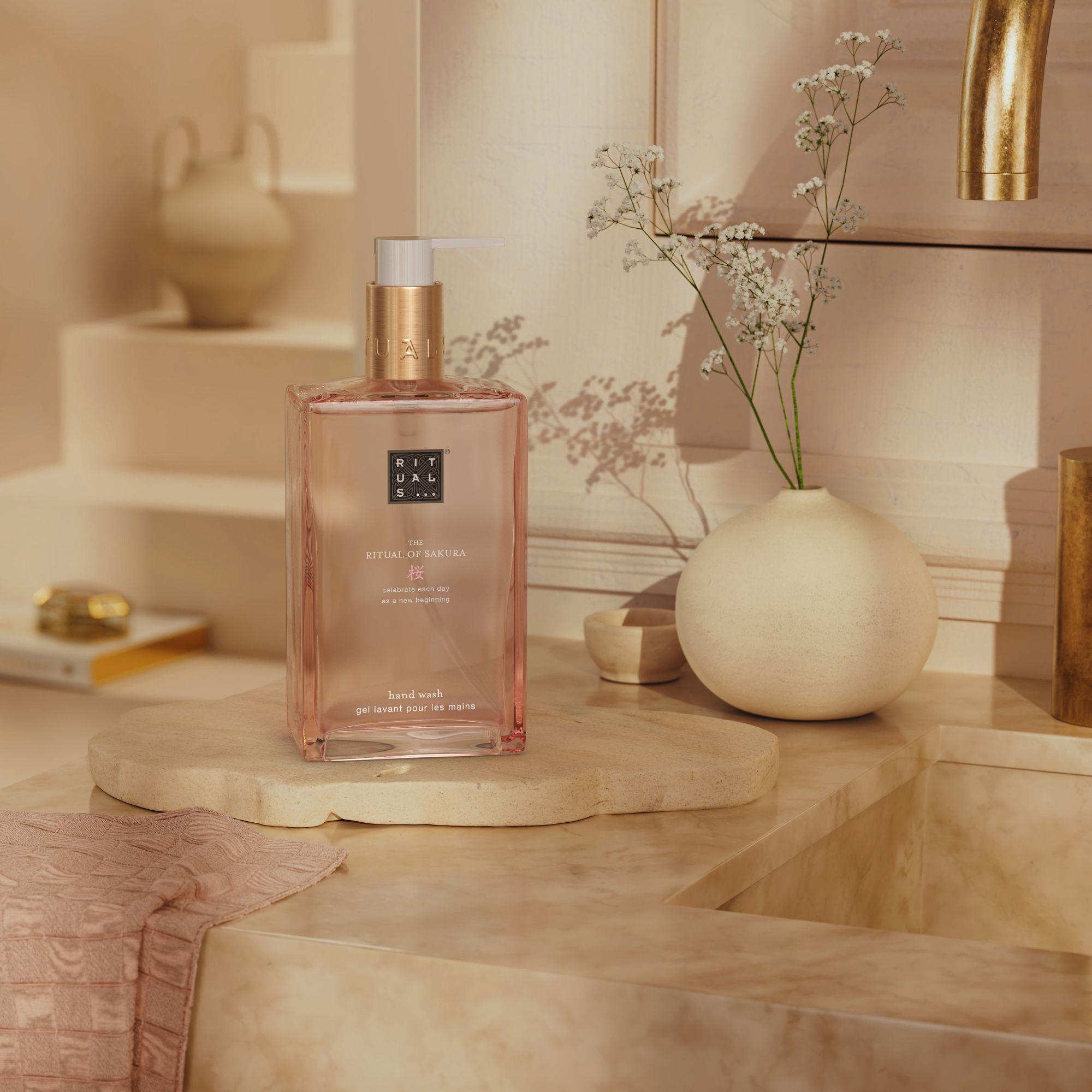 RITUALS  The Ritual of Sakura Hand Wash 
