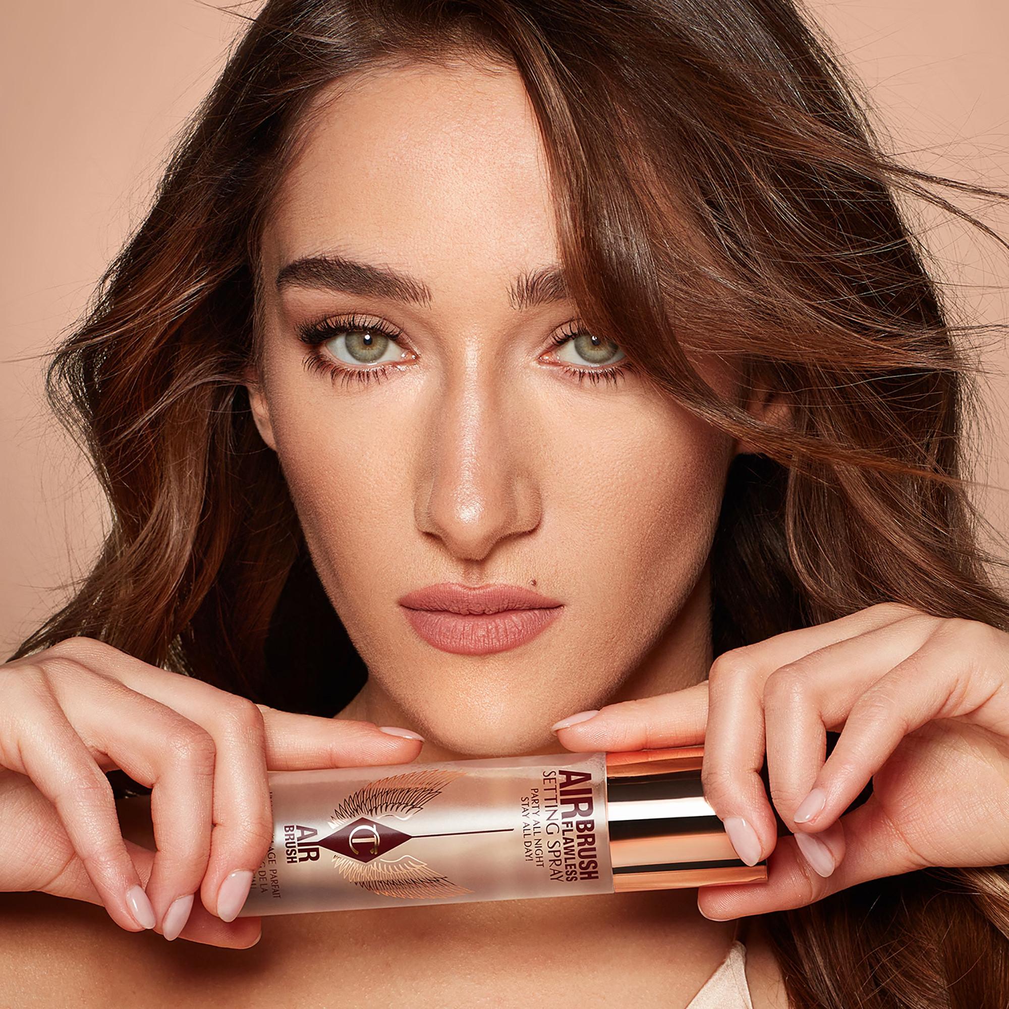 CHARLOTTE TILBURY  Airbrush Flawless Finish Setting Spray - Make-up-Fixierspray 
