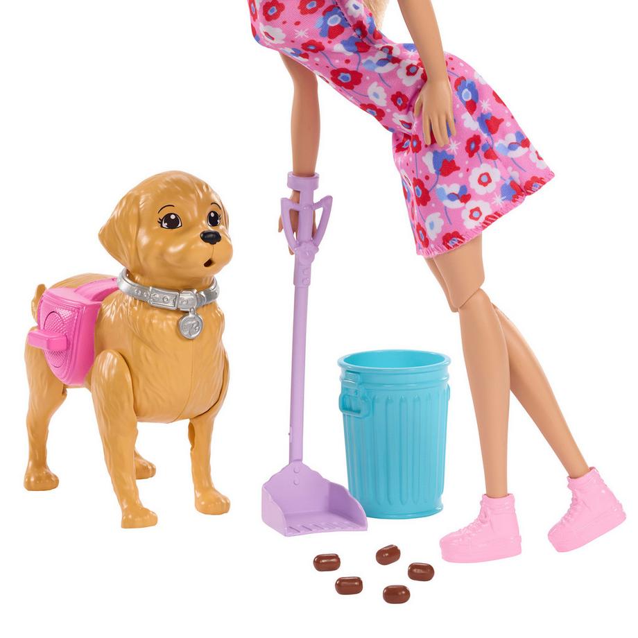 Barbie  Promenade de chien 