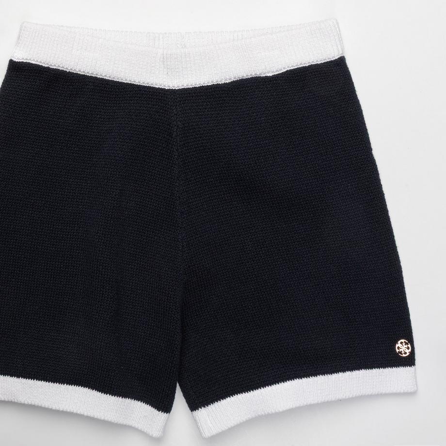 GUESS  Shorts 