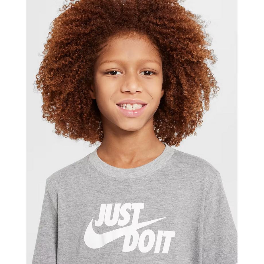 NIKE  T-Shirt 
