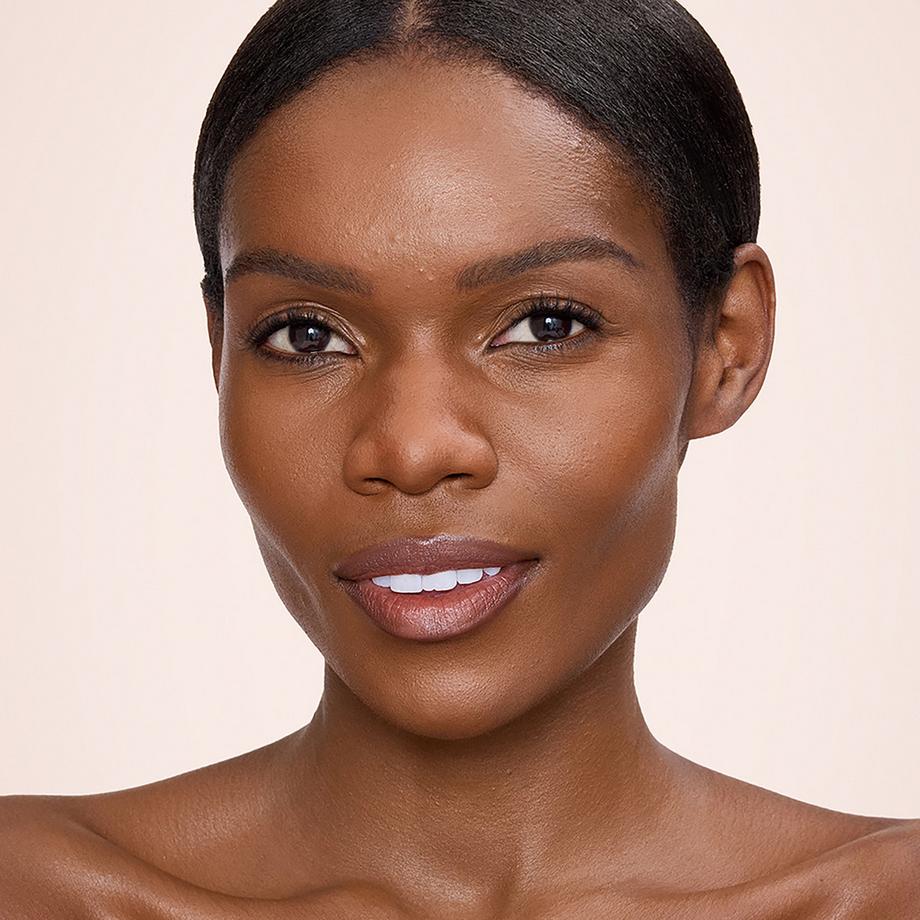 CHARLOTTE TILBURY  Airbrush Flawless Blur Concealer – Correcteur hydratant longue durée 