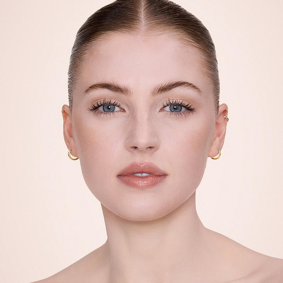 CHARLOTTE TILBURY  Airbrush Flawless Blur Concealer – Correcteur hydratant longue durée 