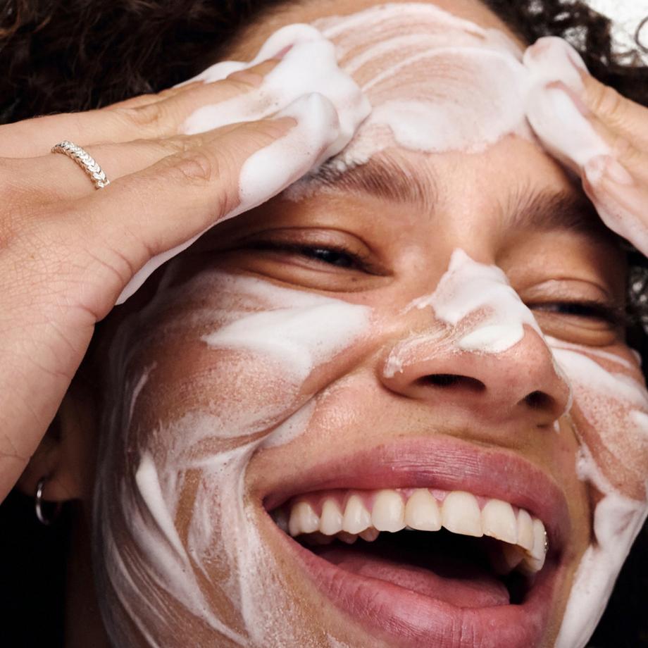 Aestura  ATOBARRIER365 Foaming Cleanser - pH-ausgleichender Reinigungsschaum 