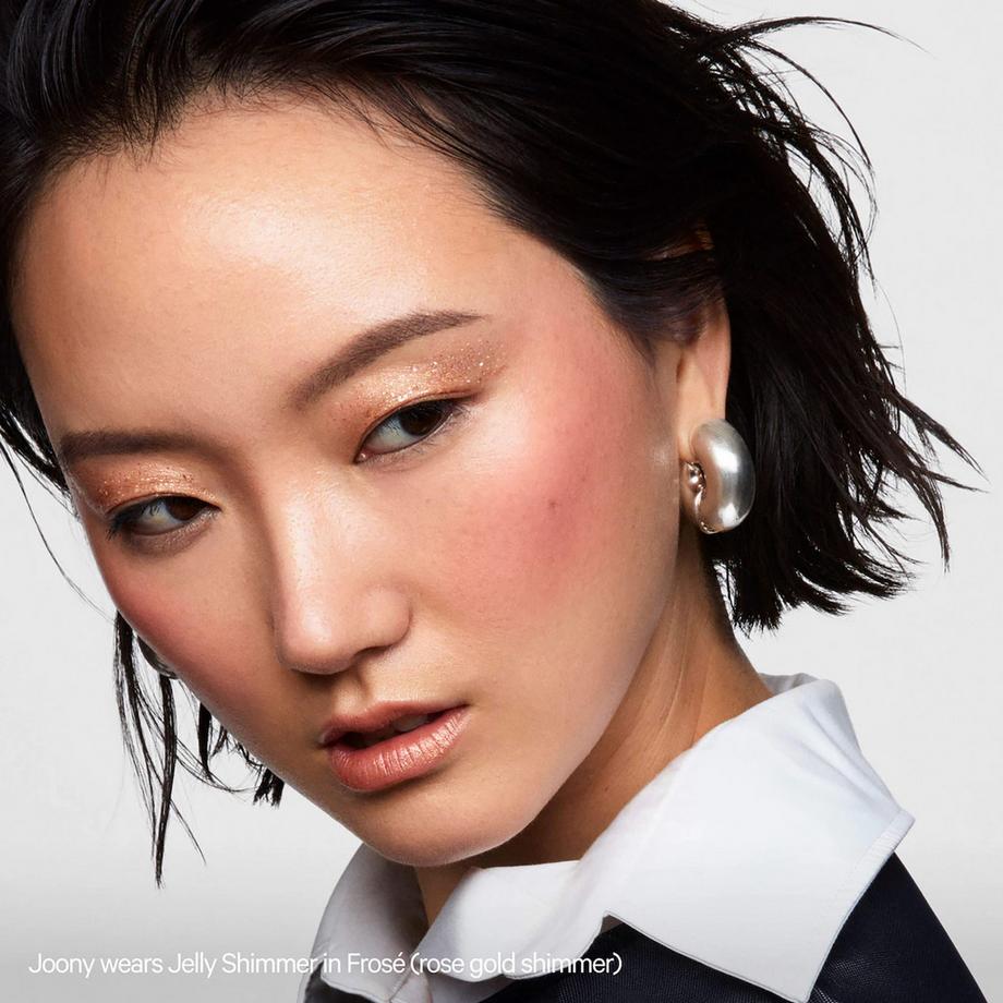 MILK MAKEUP  Cooling Water Jelly Shimmer Stick – Illuminateur pour le visage et les yeux 