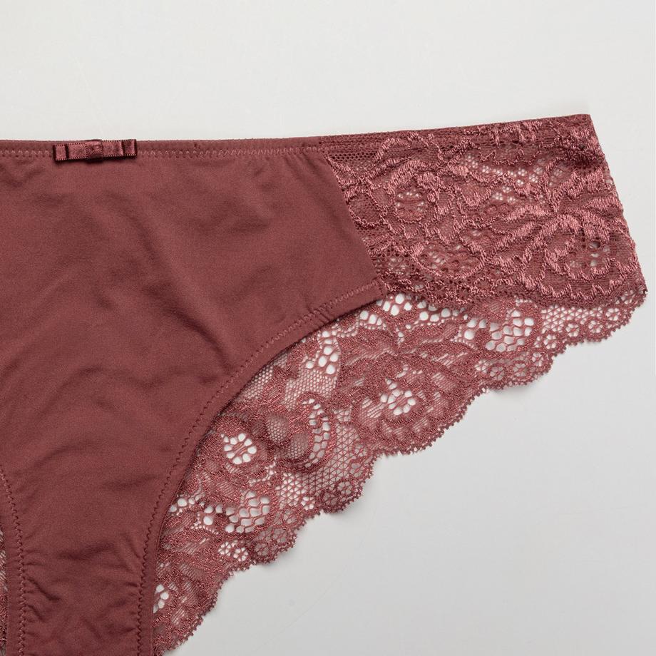 Manor Woman Slip mit Spitzenbesatz  
