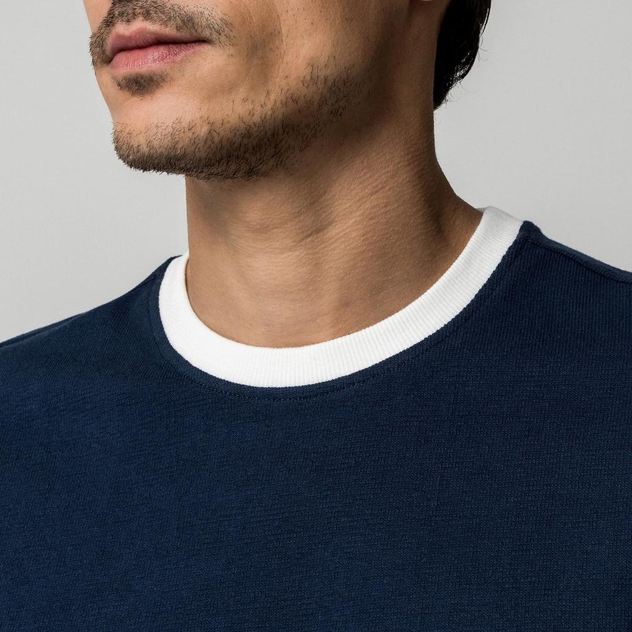 Manor Man  T-shirt 