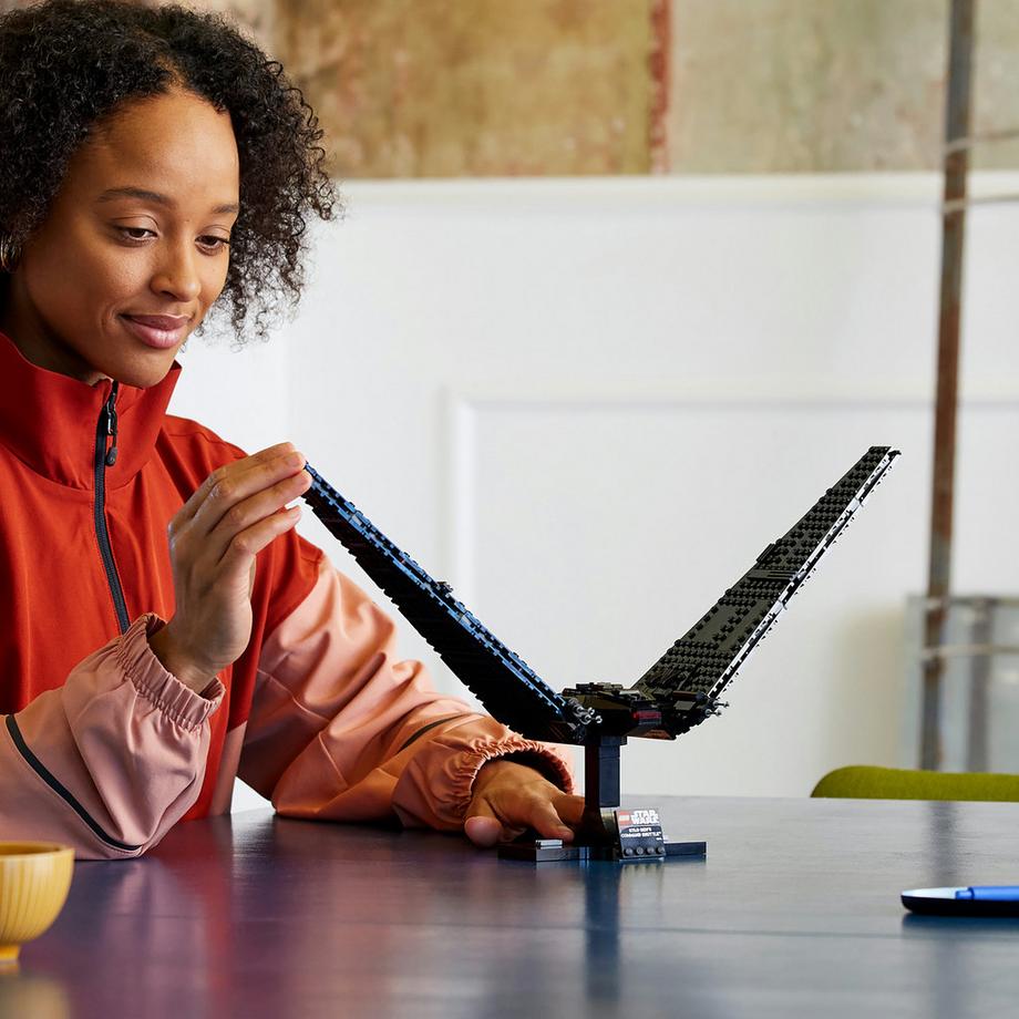 LEGO®  75406 Shuttle di comando di Kylo Ren 