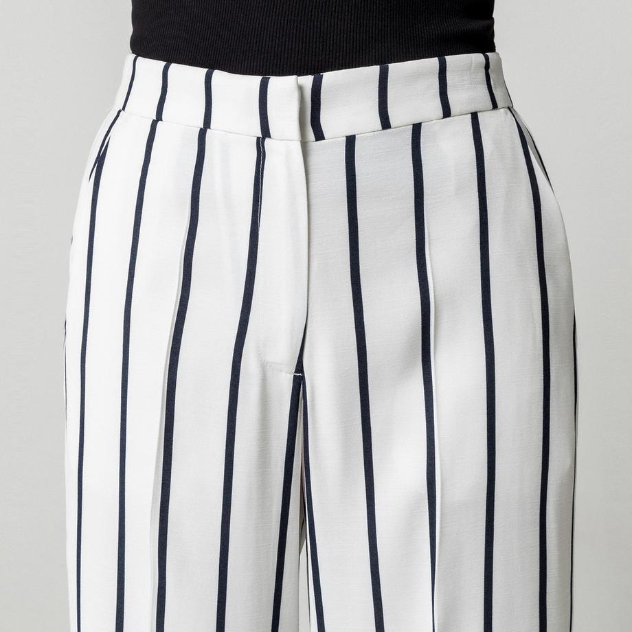 Manor Woman Pantaloni a gamba larga a righe  