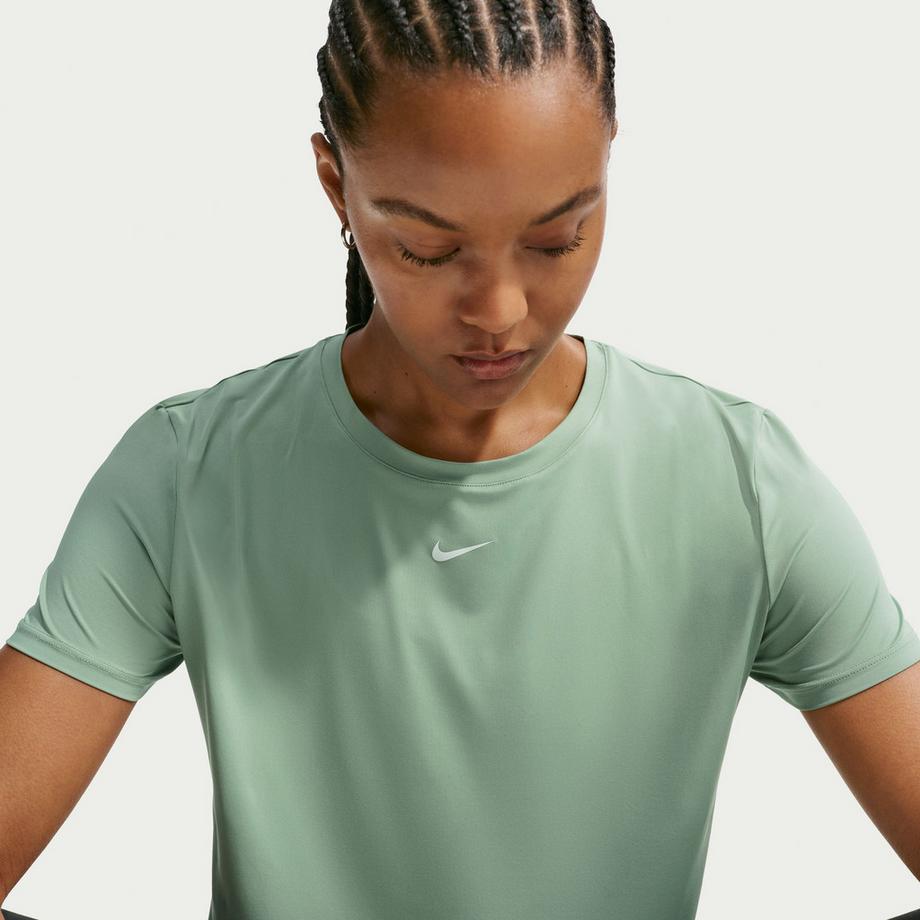NIKE ESSENTIALS T-Shirt, Rundhals, kurzarm 