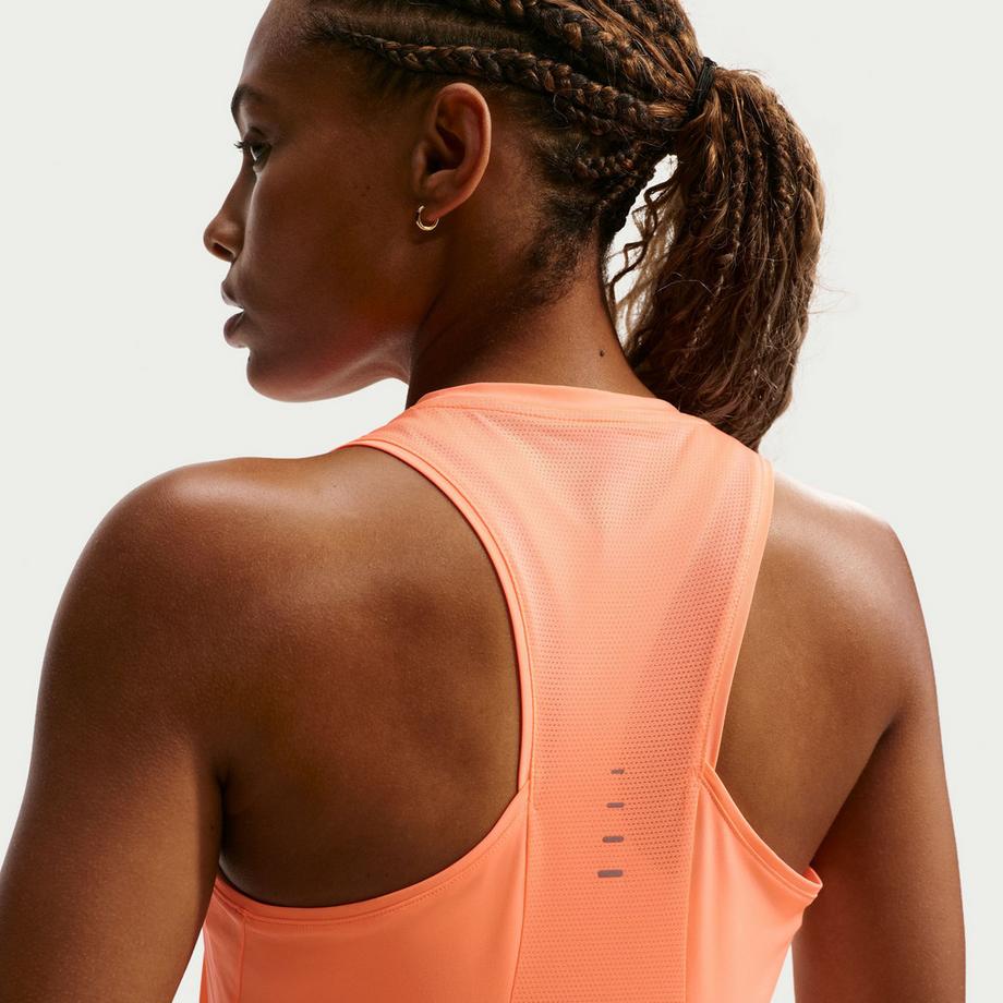 NIKE  T-Shirt 