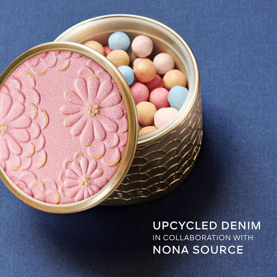Guerlain  Météorites Blooming Glow Perles de poudre révélatrices de lumière - Édition Limitée 