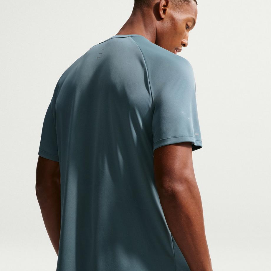 NIKE NIKE CLUB T-Shirt, Rundhals, kurzarm 