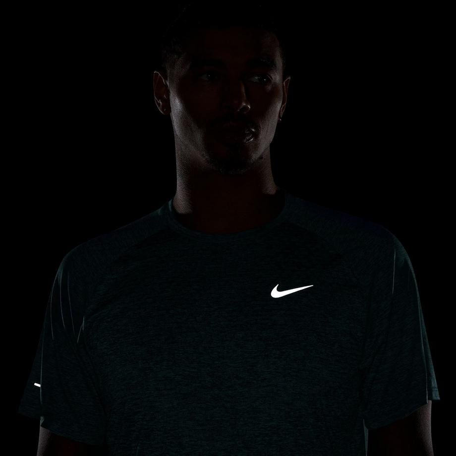 NIKE NIKE CLUB T-Shirt, Rundhals, kurzarm 