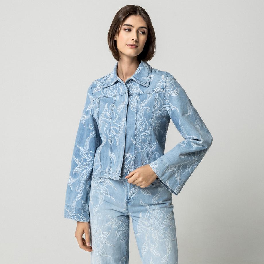 Gina Tricot Jeanshemd mit Blumenstickerei  