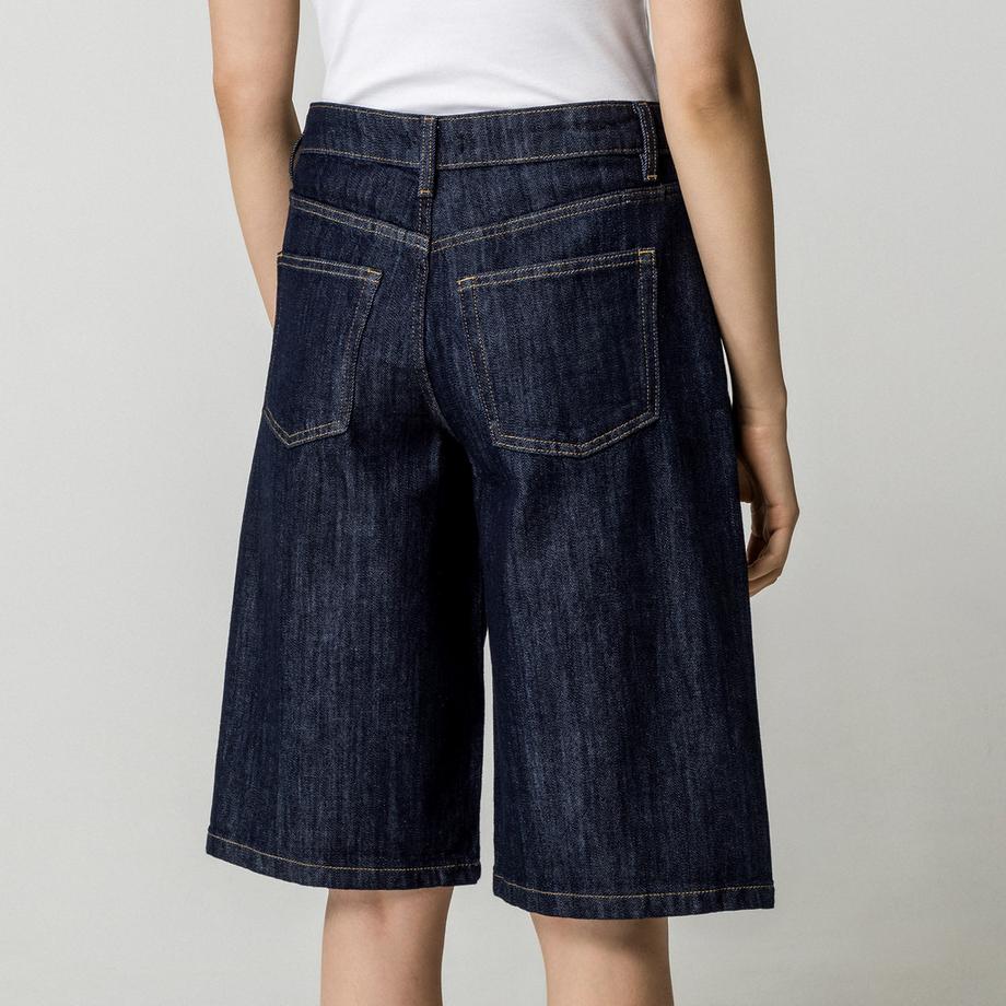 Gina Tricot Bermuda Shorts  