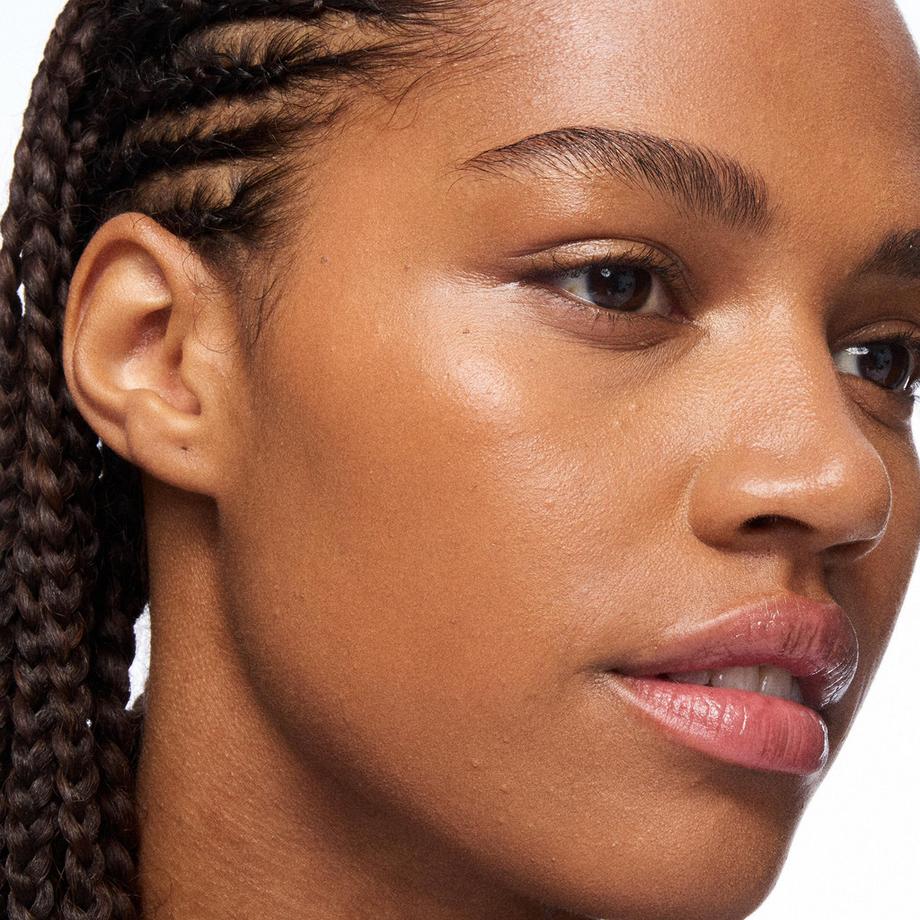 MAC Cosmetics  Hyper Real Skincanvas Waterlight Cream 