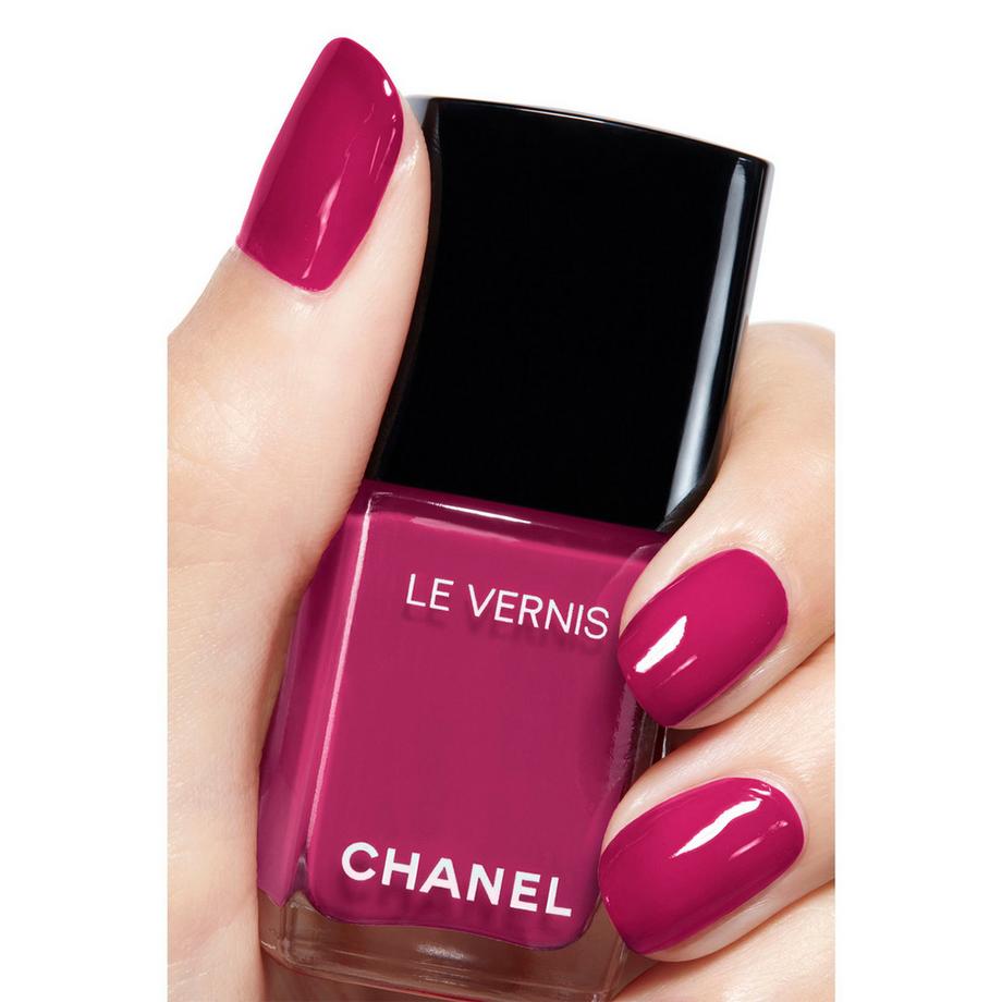 CHANEL LE VERNIS FARBE UND GLANZ MIT LANGEM HALT 