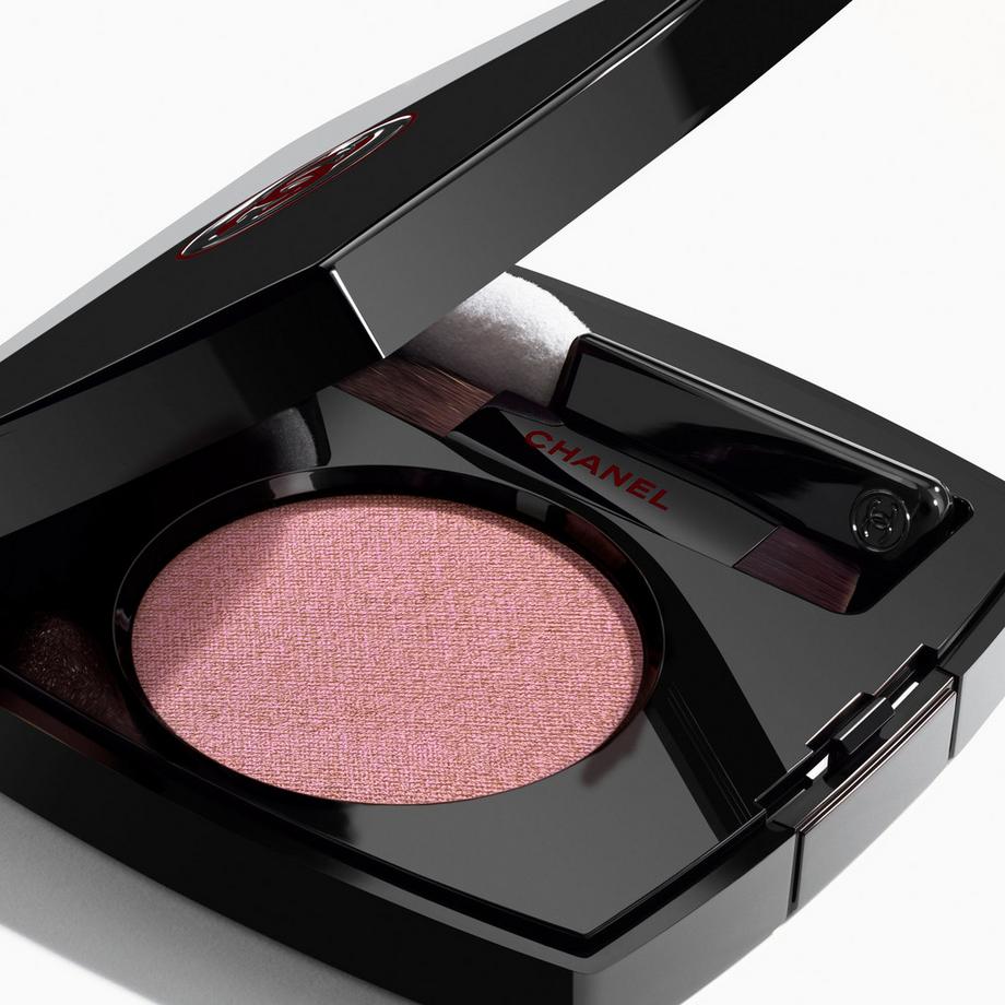 CHANEL OMBRE ESSENTIELLE OMBRETTO MULTIUSO A LUNGA TENUTA  