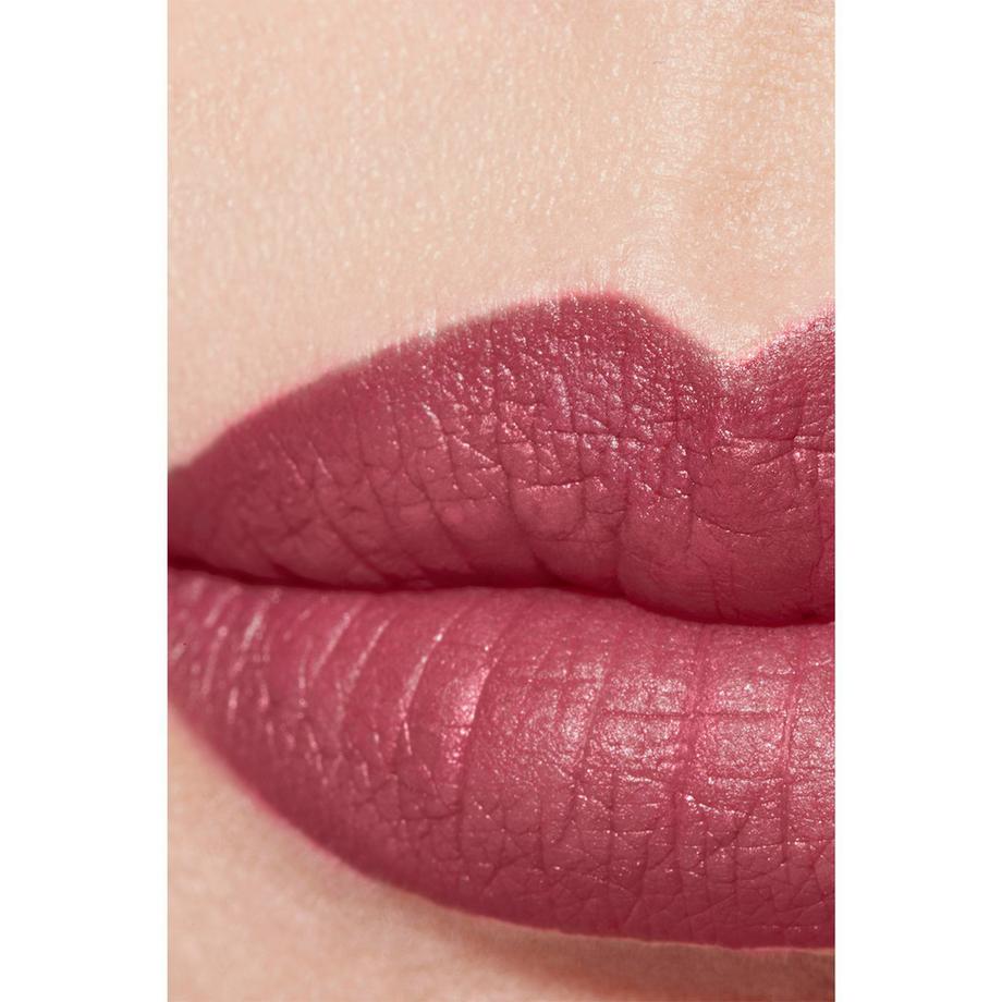 CHANEL ROUGE ALLURE VELVET DER LEUCHTEND MATTE LIPPENSTIFT 