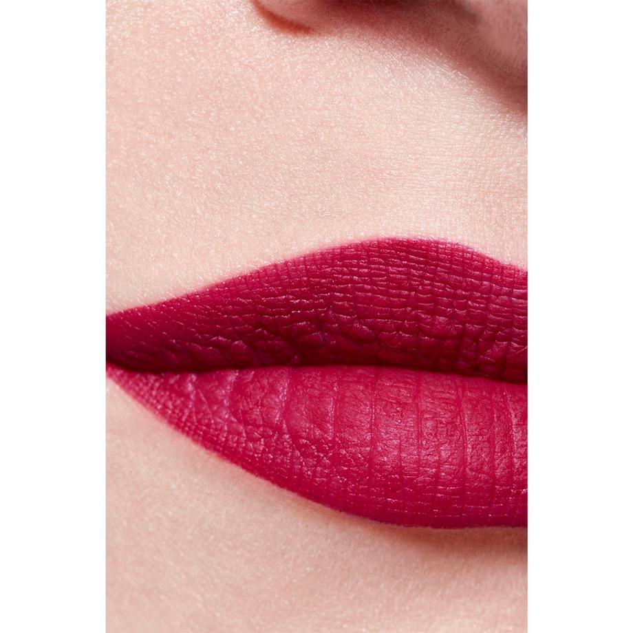 CHANEL ROUGE ALLURE VELVET DER LEUCHTEND MATTE LIPPENSTIFT 