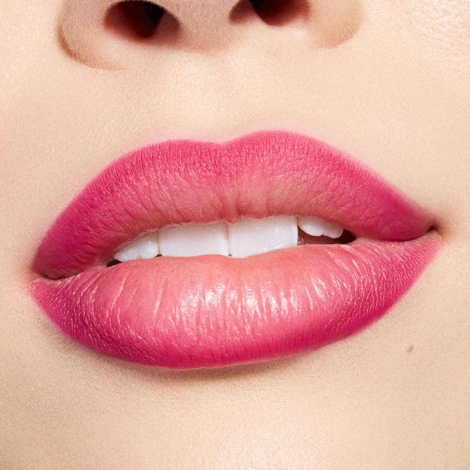 MAC Cosmetics  Lip Pencil 