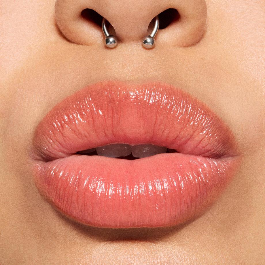 MAC Cosmetics  Glowplay Tendertalk Lip Balm 