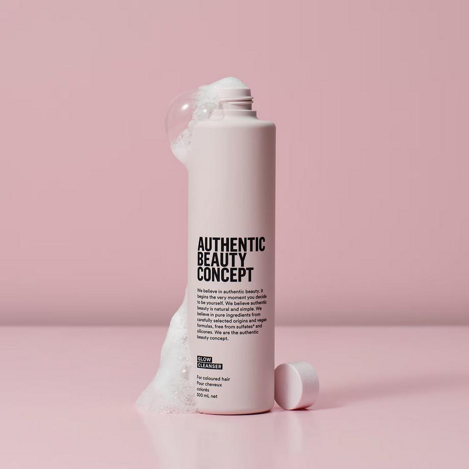Authentic Beauty Concept  Glow Cleanser - Shampoo delicato per capelli colorati 