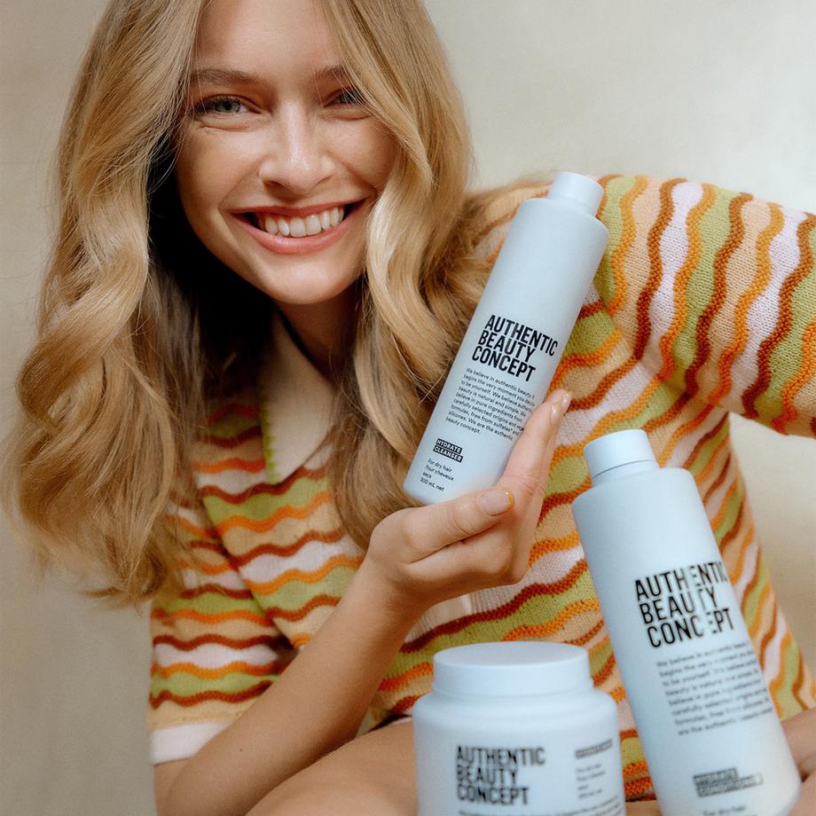 Authentic Beauty  Hydrate Mask - Maschera idratante leggera per capelli da normali a secchi 