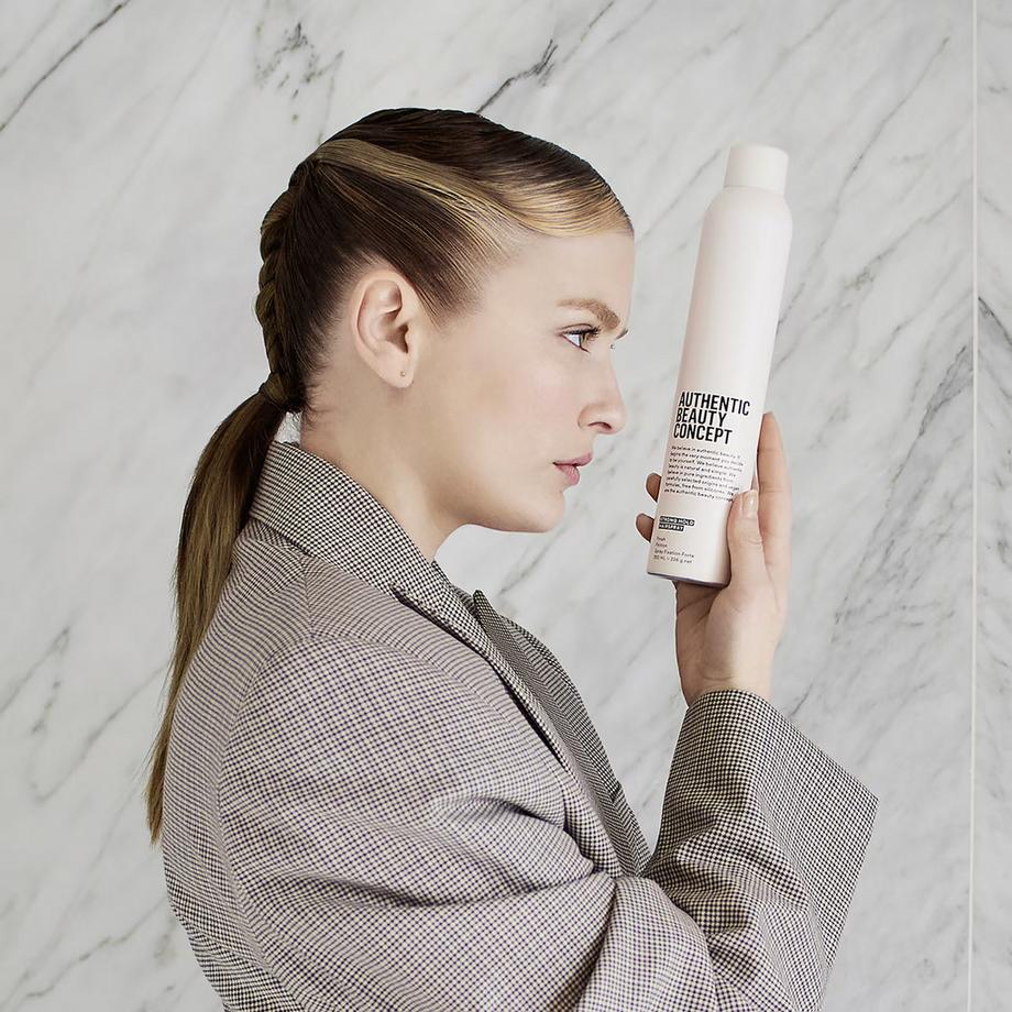 Authentic Beauty  Strong Hold Hairspray - Laque cheveux ultra-fine séchage rapide et longue tenue 