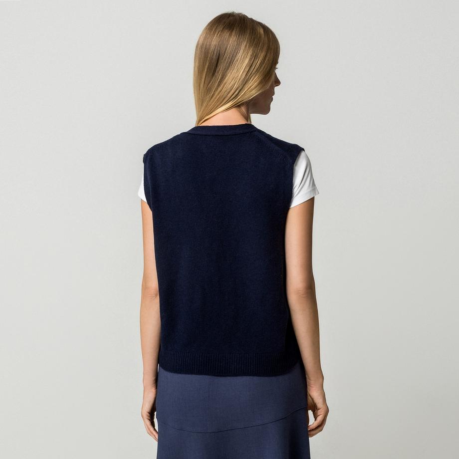 Manor Woman Gilet tricoté à col en V et boutonnage avant  