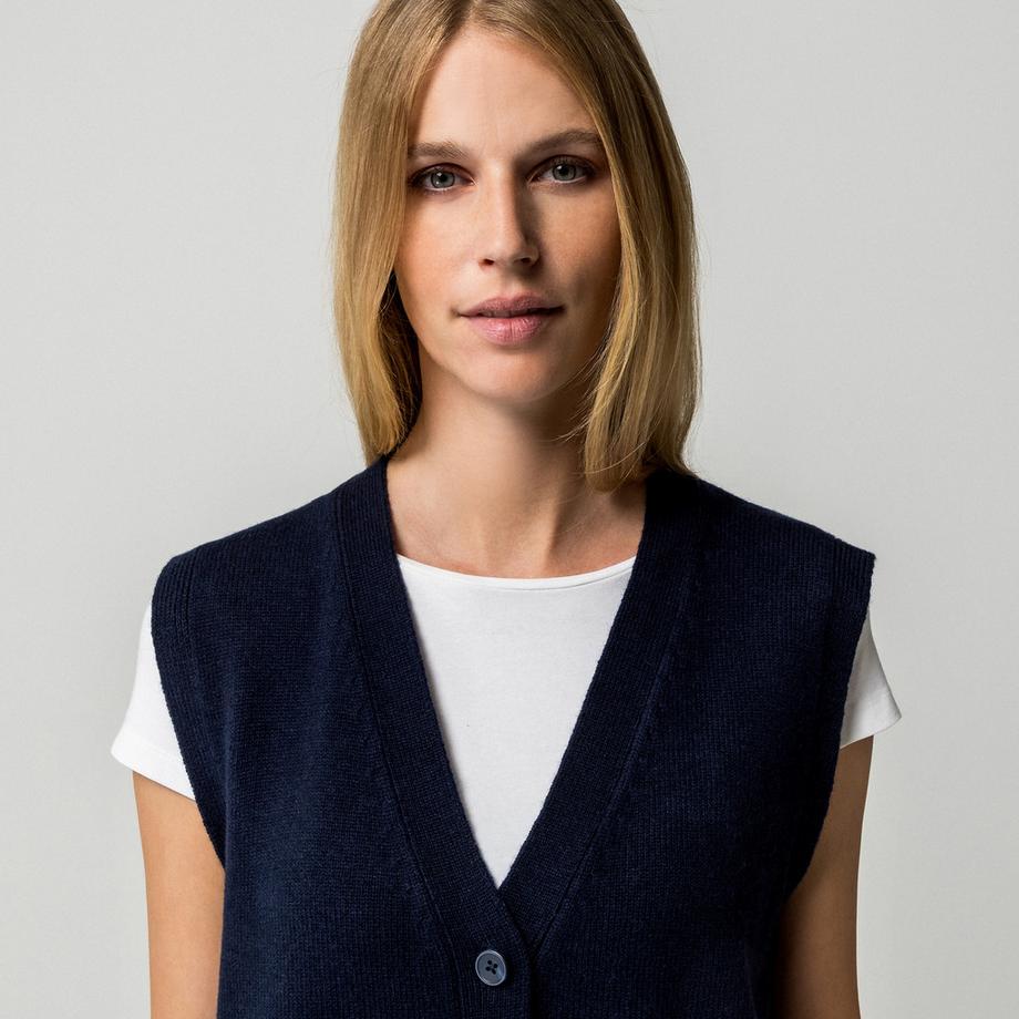Manor Woman Gilet tricoté à col en V et boutonnage avant  